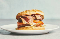 64. Dobbelt Bacon Cheese Okse Burger